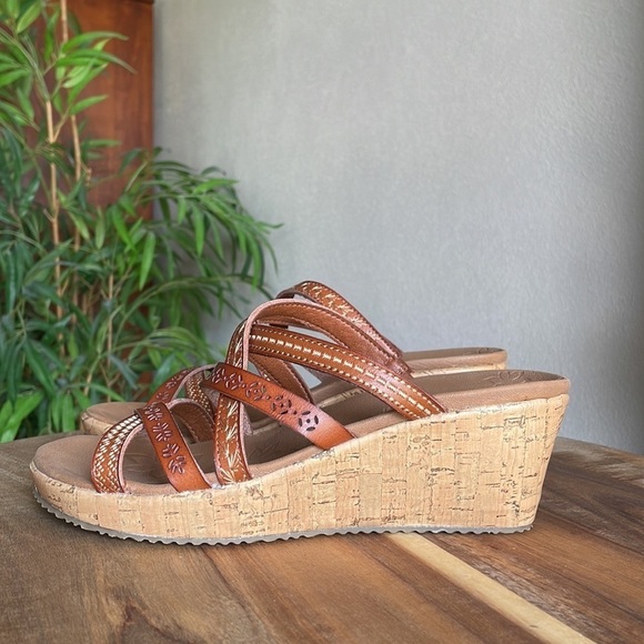 Skechers Sandals Womens Brown Tan Cork Wedges Platform Slip-Ons Strappy Summer - Picture 3 of 14